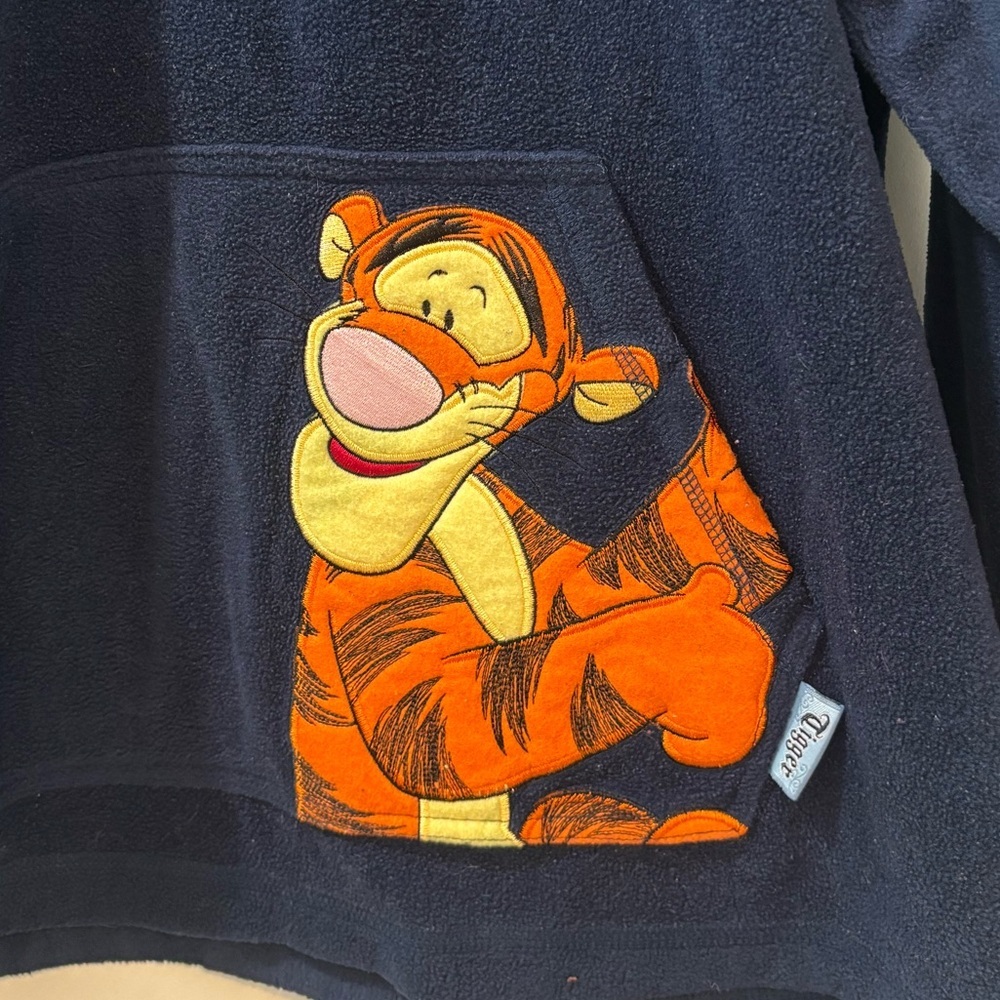 Disney Vintage Tigger Quarter Zip Hooded Sweater Size Medium - Picture 3 of 5